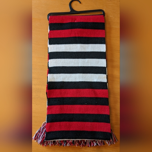 Team Canada Scarf NWT. - Picture 2 of 5